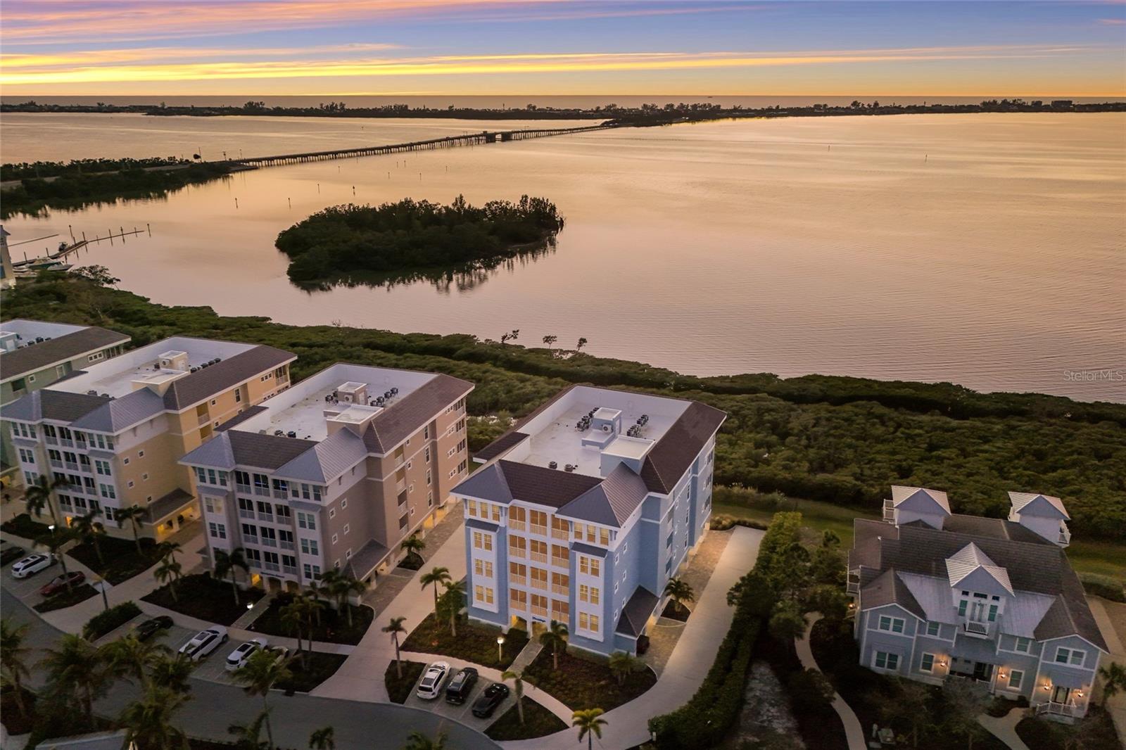 MARINA WALK ON ONE PARTICULAR HARBOUR 2 - Residential