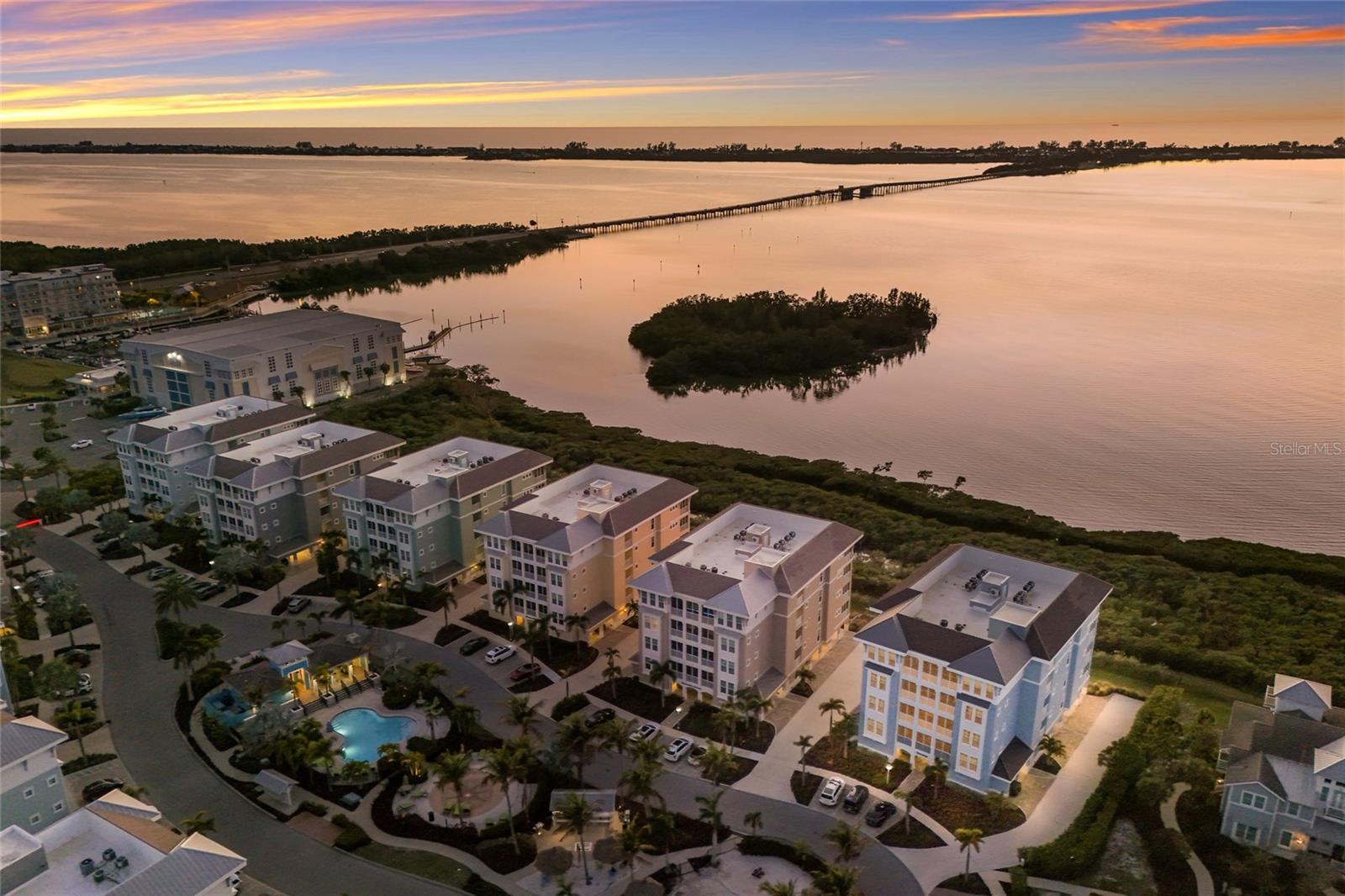 MARINA WALK ON ONE PARTICULAR HARBOUR 2 - Residential