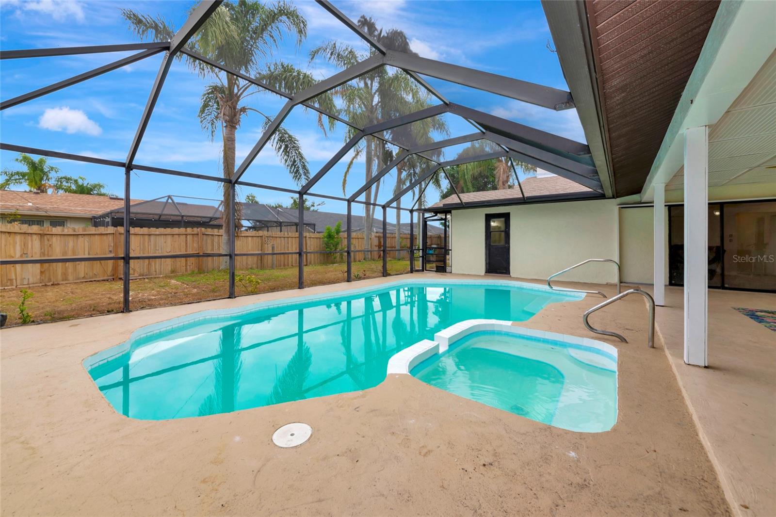 BENT TREE VILLAGE - Residential