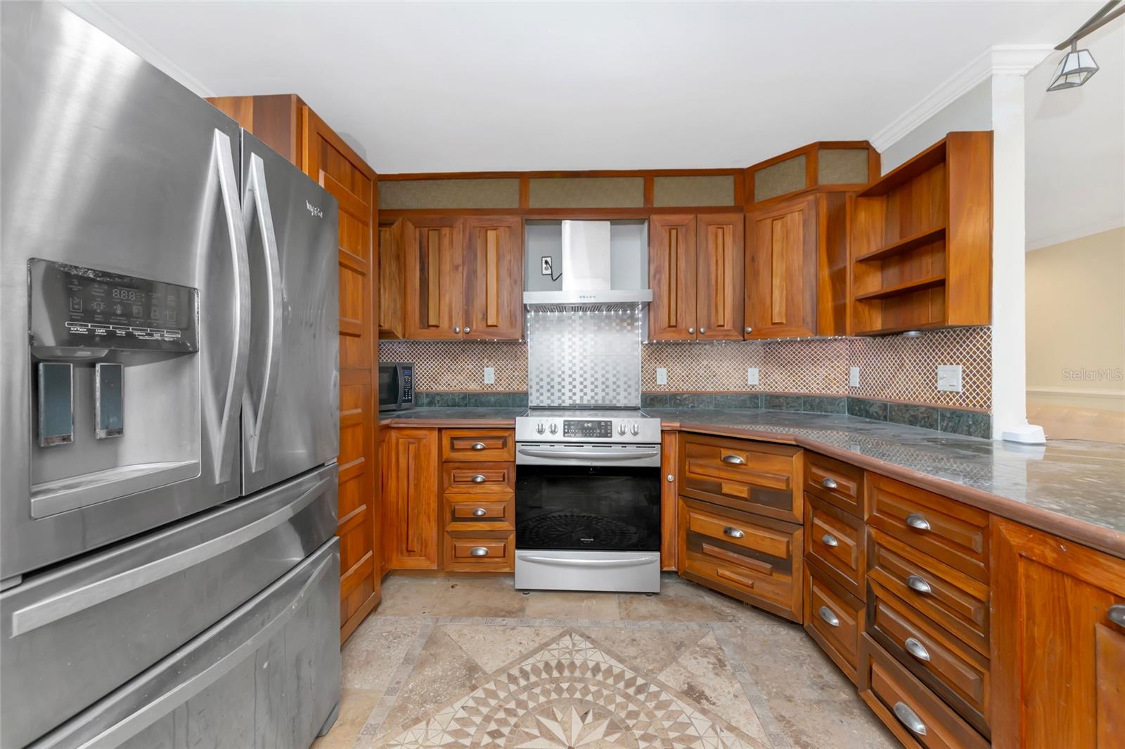 BENT TREE VILLAGE - Residential