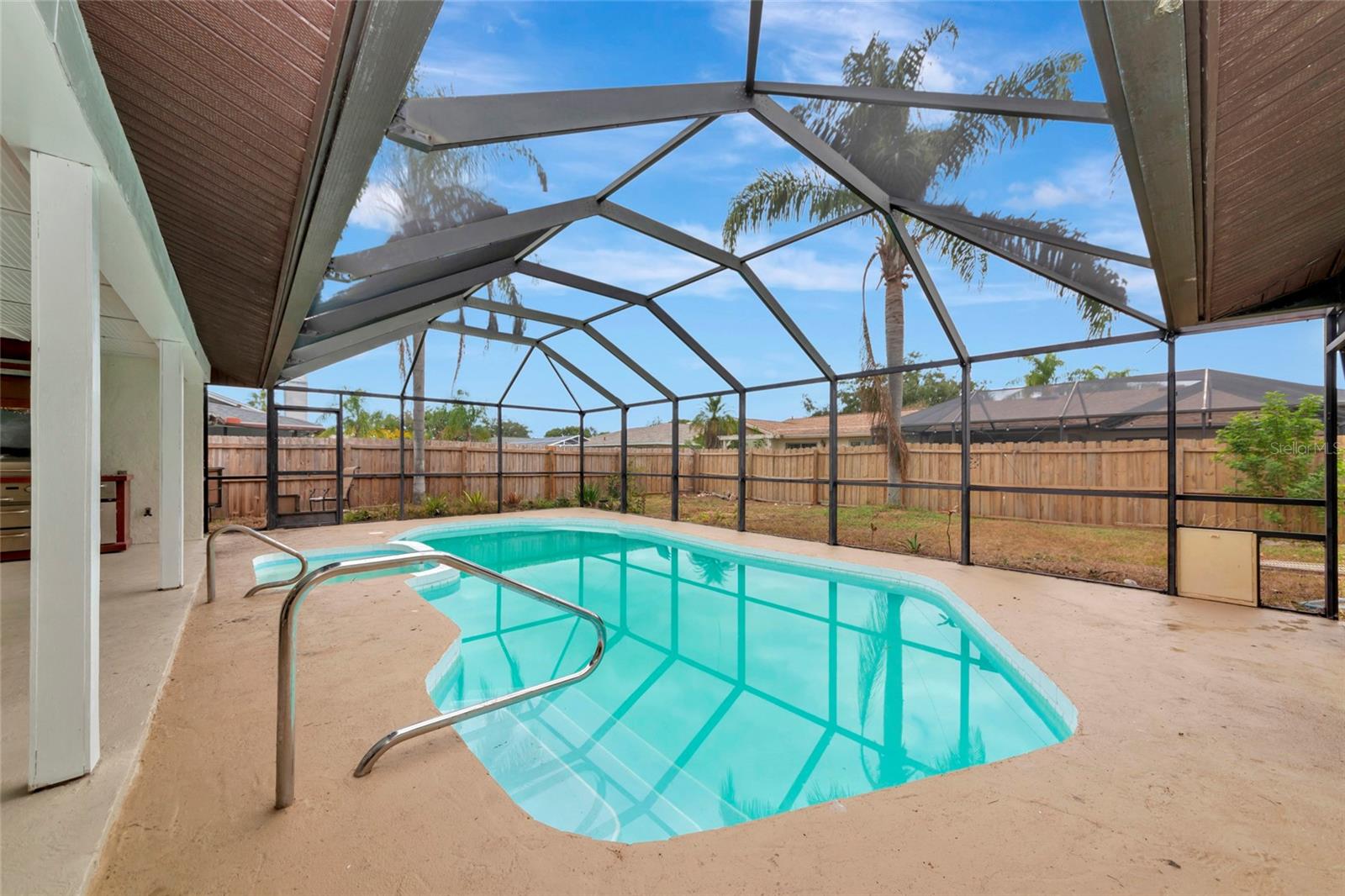 BENT TREE VILLAGE - Residential