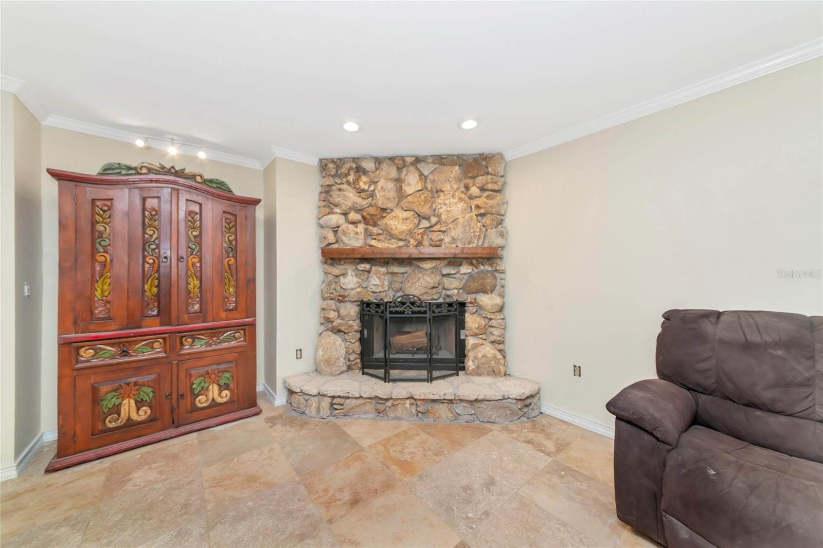 BENT TREE VILLAGE - Residential