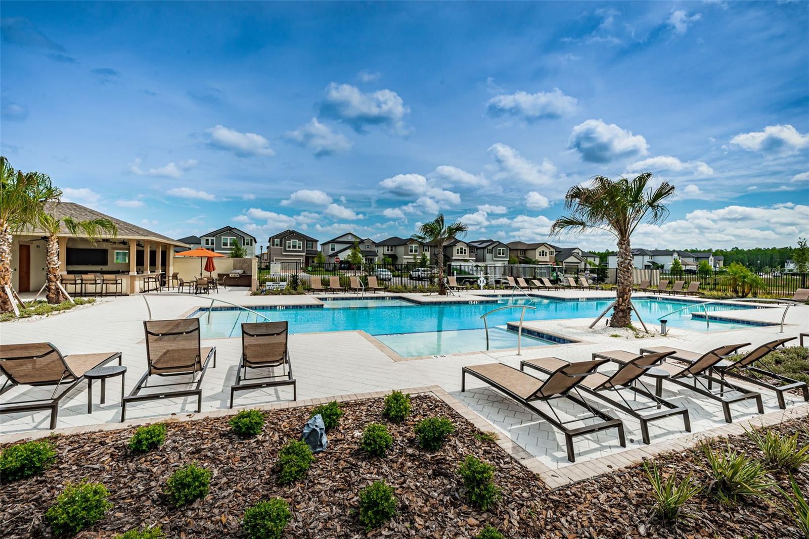 BRYANT SQUARE - Residential