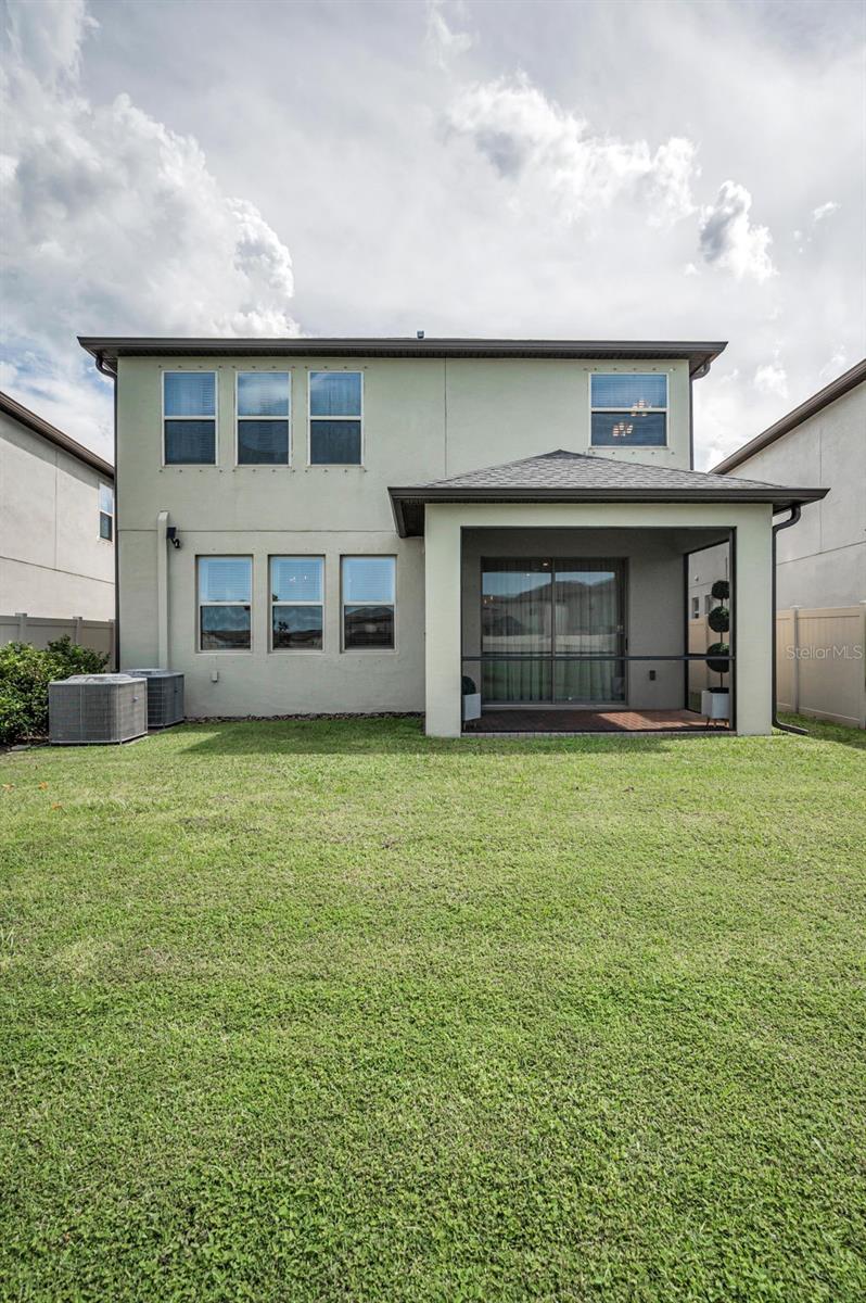 BRYANT SQUARE - Residential