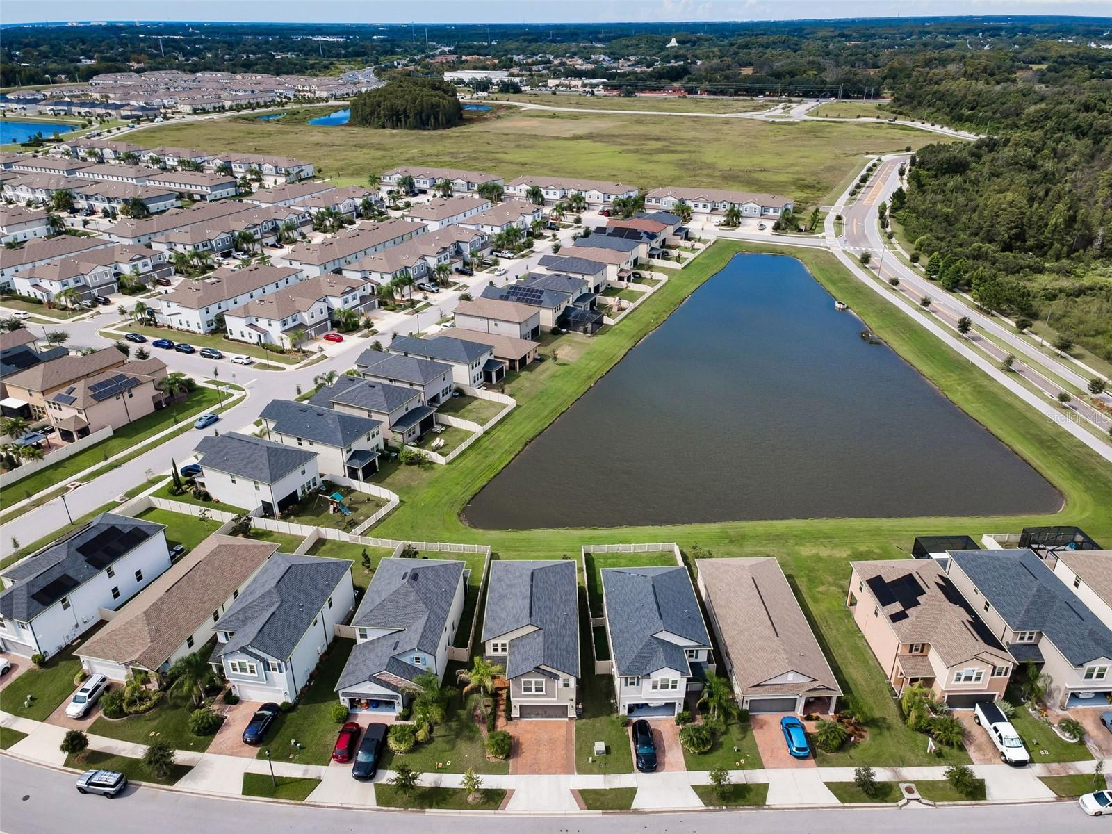 BRYANT SQUARE - Residential
