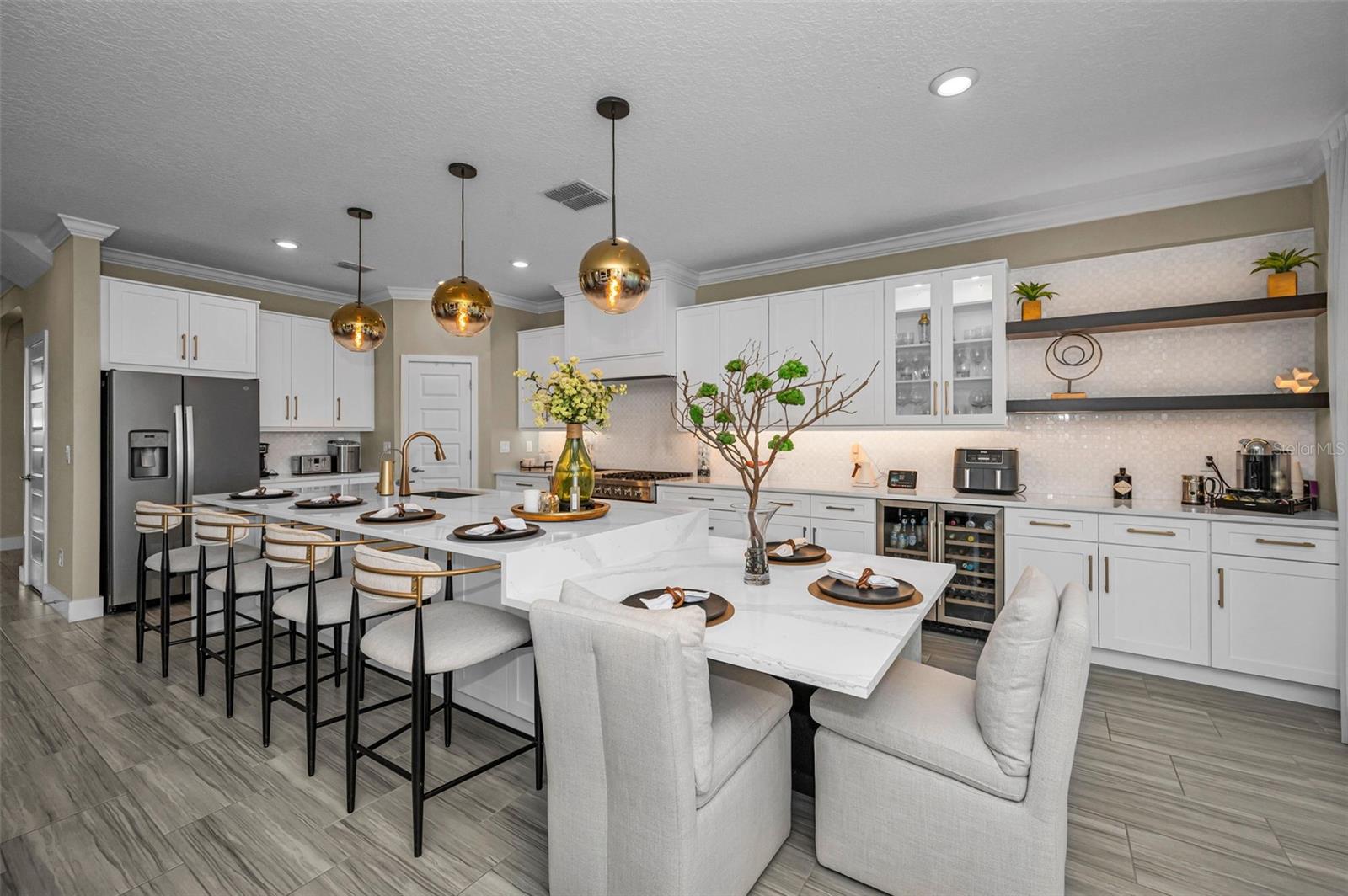BRYANT SQUARE - Residential