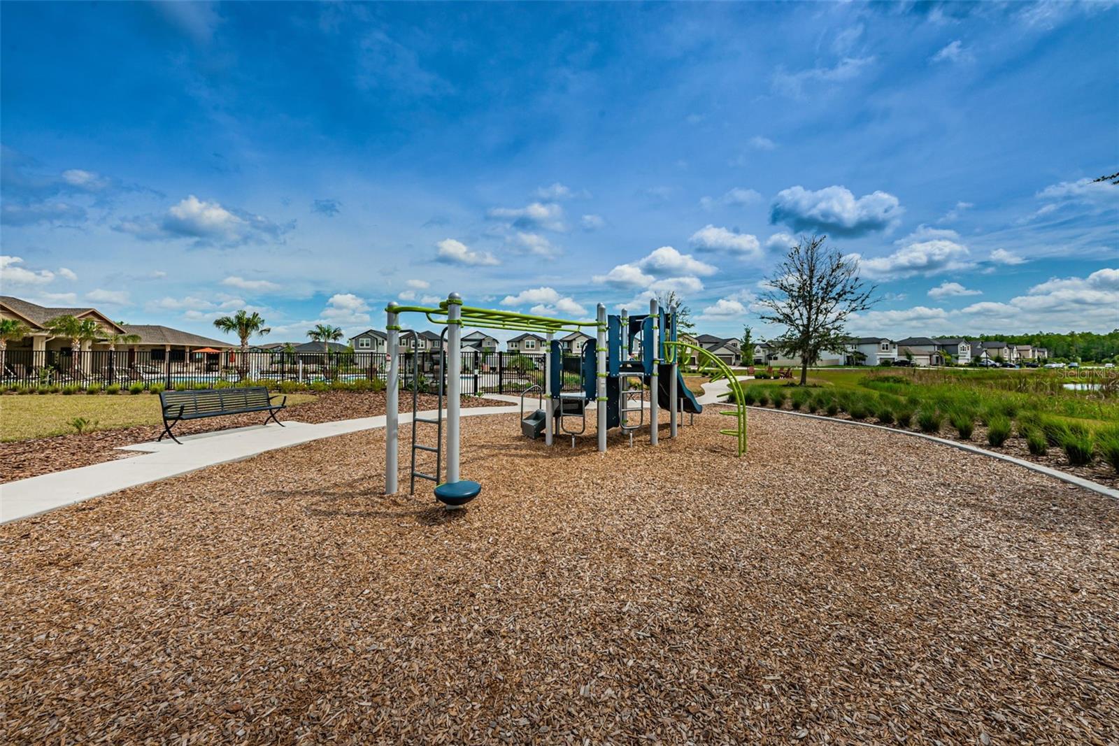 BRYANT SQUARE - Residential