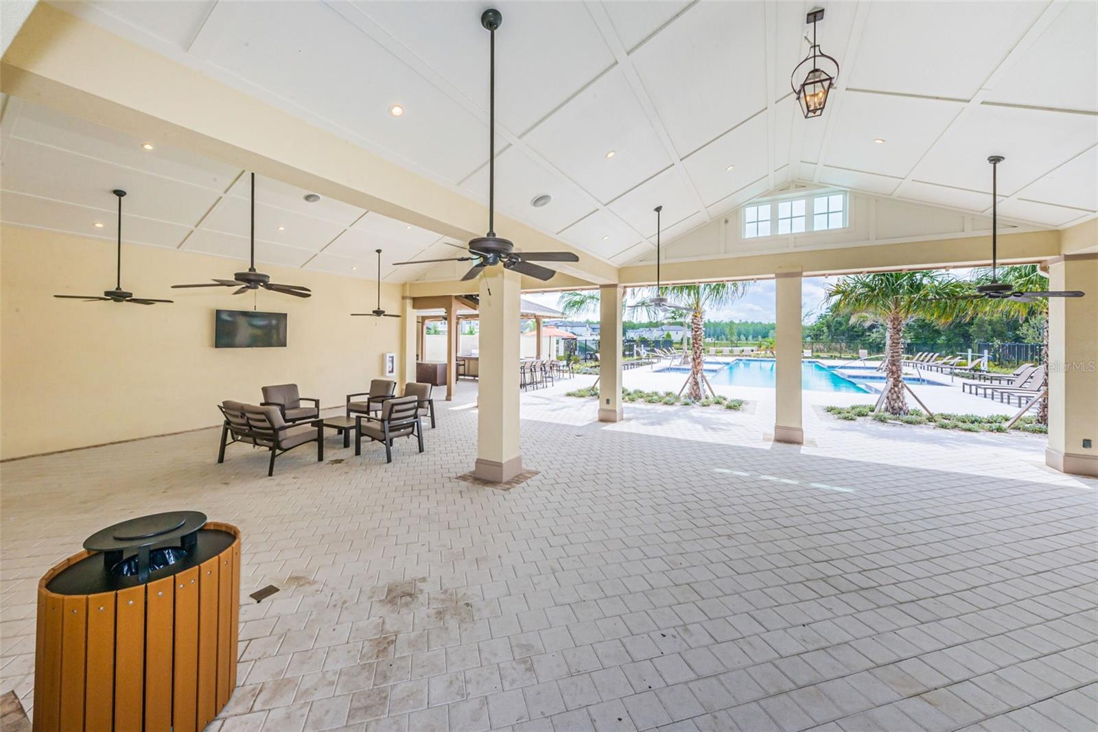 BRYANT SQUARE - Residential