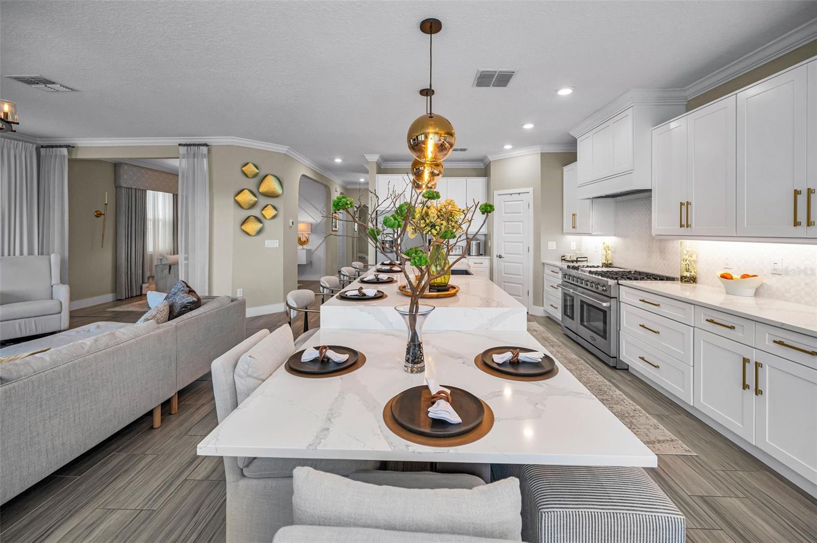 BRYANT SQUARE - Residential