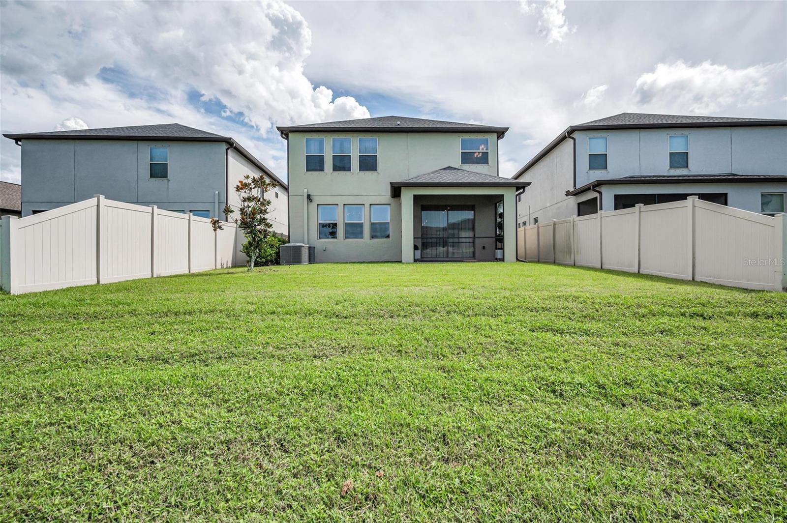 BRYANT SQUARE - Residential