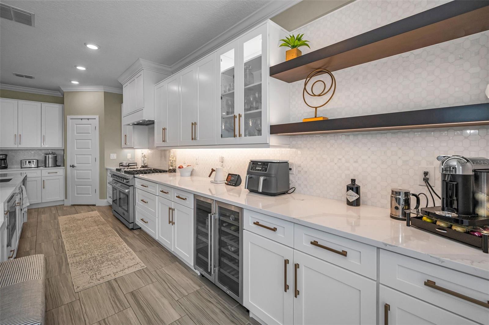 BRYANT SQUARE - Residential