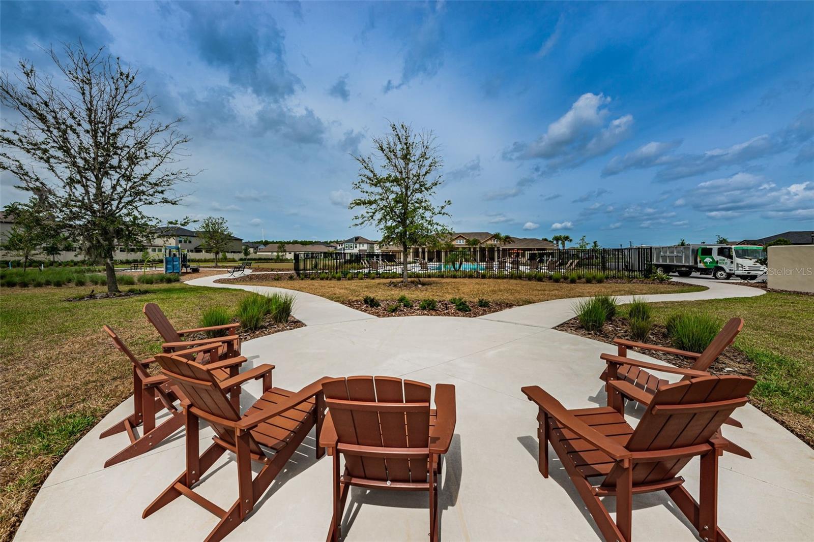BRYANT SQUARE - Residential