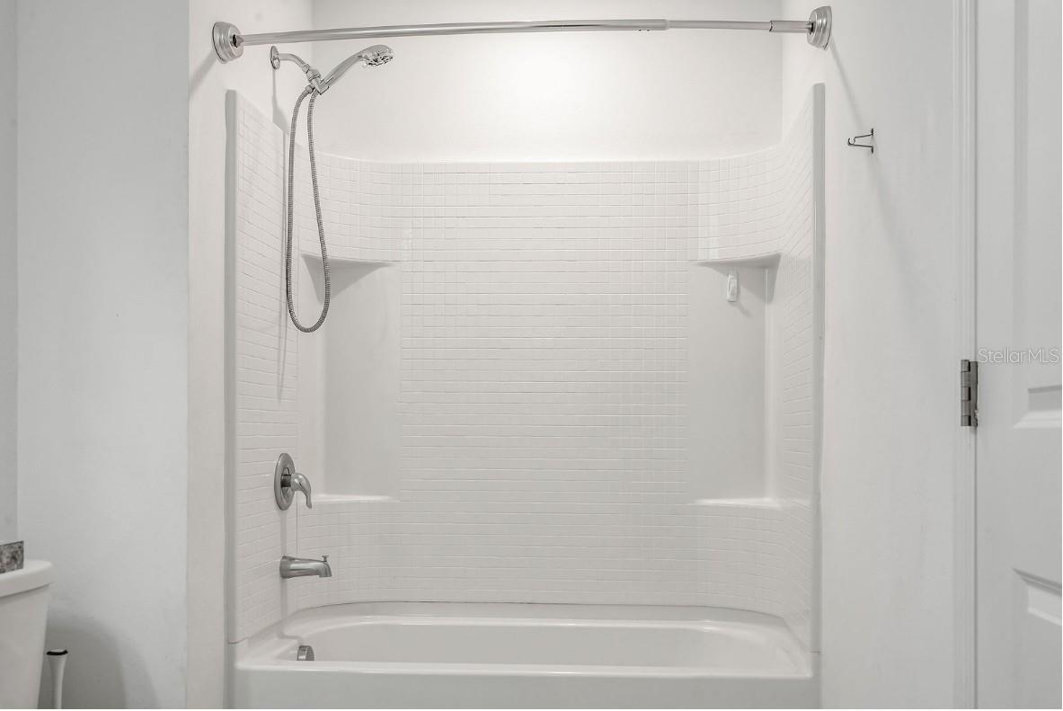 MADISON PLACE PH 2 - Residential Lease