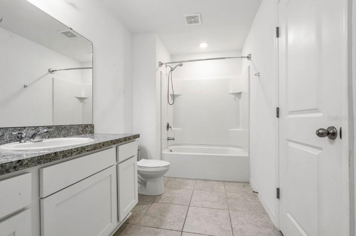 MADISON PLACE PH 2 - Residential Lease