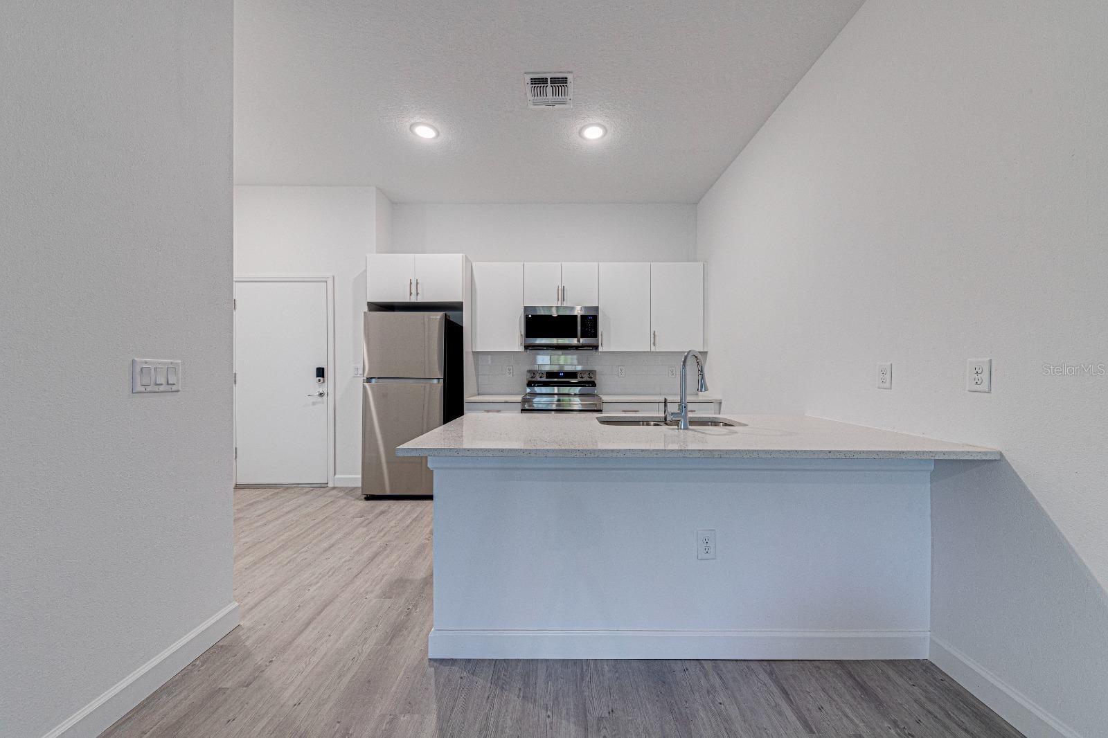 400 FAMAGUSTA DRIVE