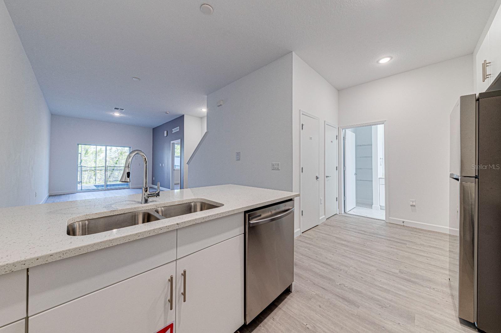 400 FAMAGUSTA DRIVE
