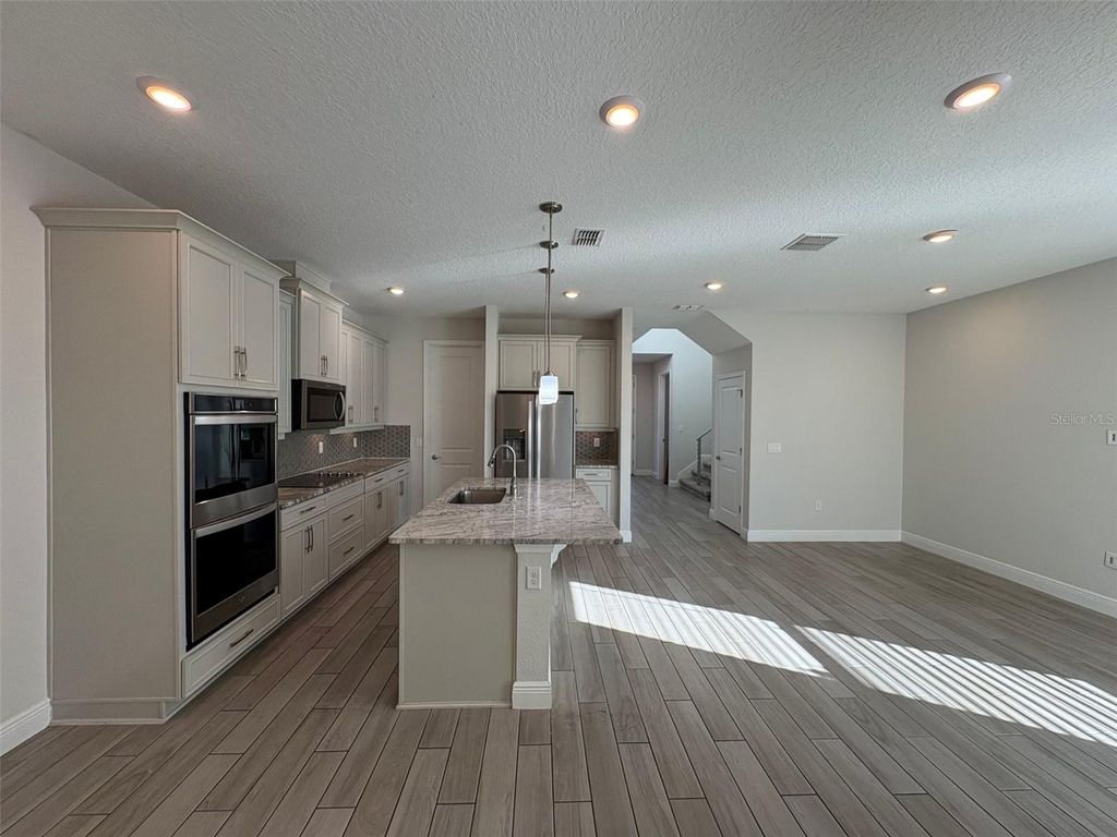 Photo of 7133 Carrickbend Lane, Orlando, FL 32819 (MLS # S5142844)