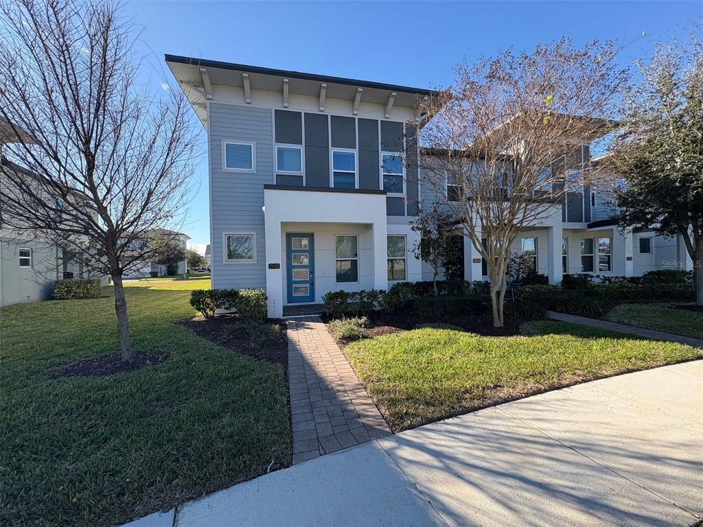 Photo of 7133 Carrickbend Lane, Orlando, FL 32819 (MLS # S5142844)