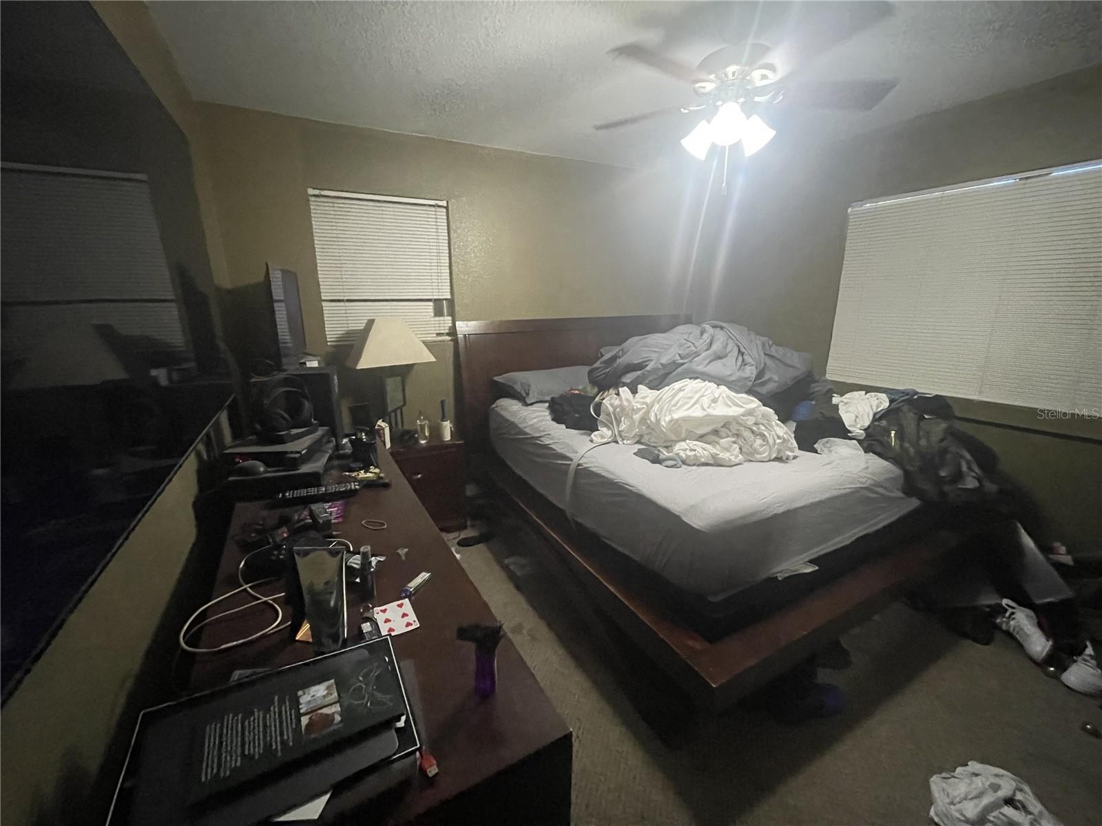 LOCKHARTS - Residential