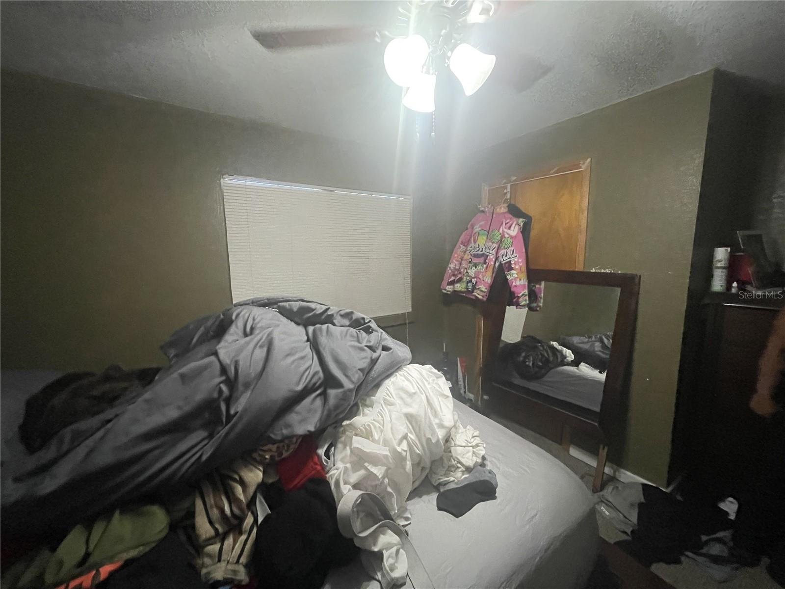 LOCKHARTS - Residential