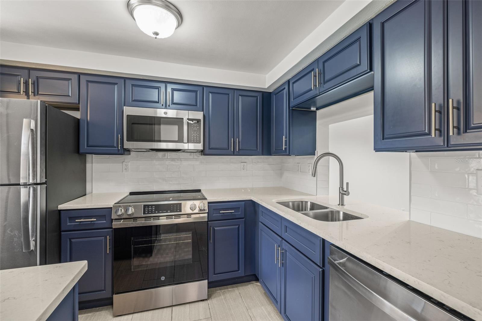 GARDENS BEACON SQUARE - Residential