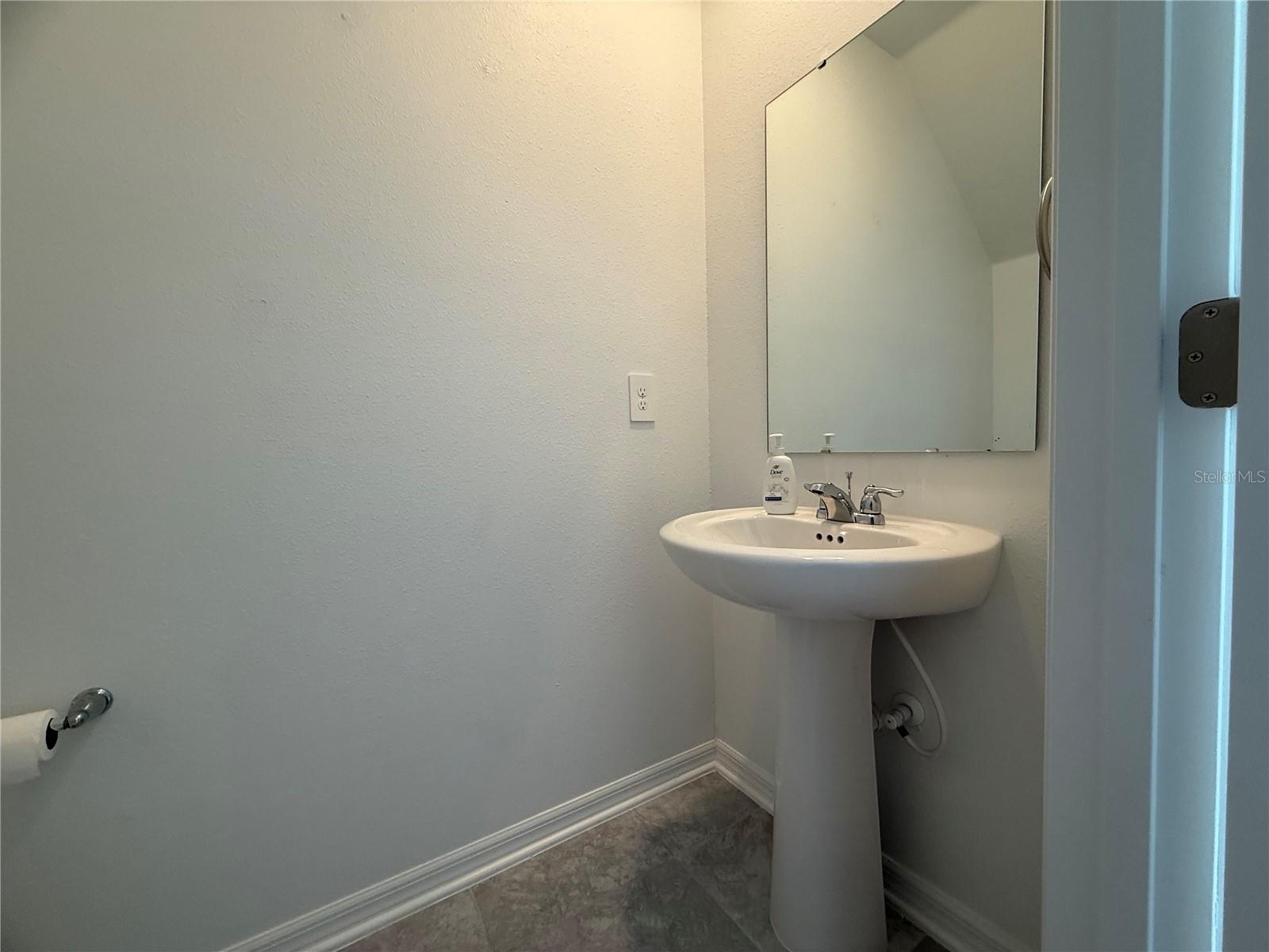 PEACE CRK RESERVE - Residential Lease