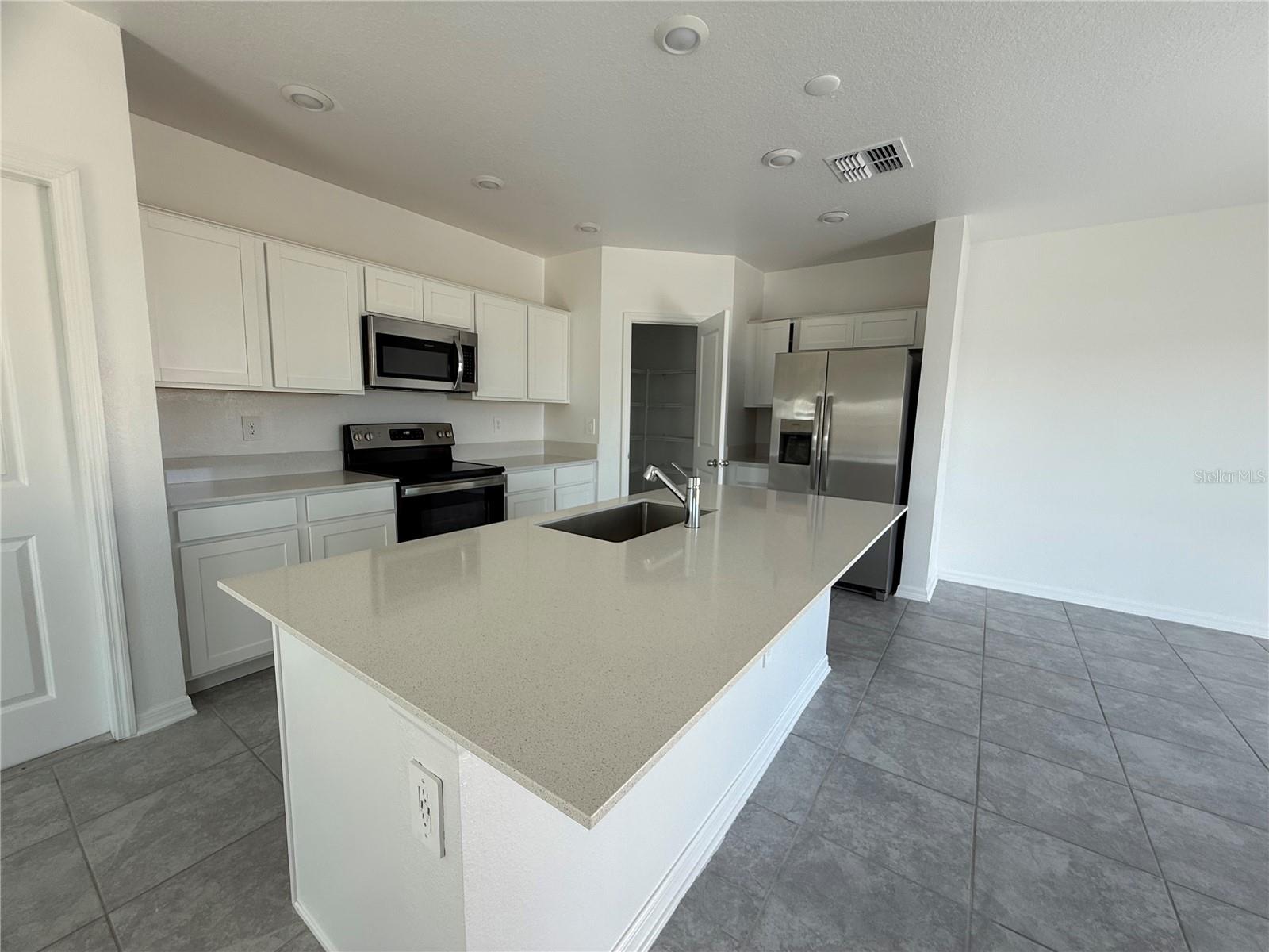 PEACE CRK RESERVE - Residential Lease