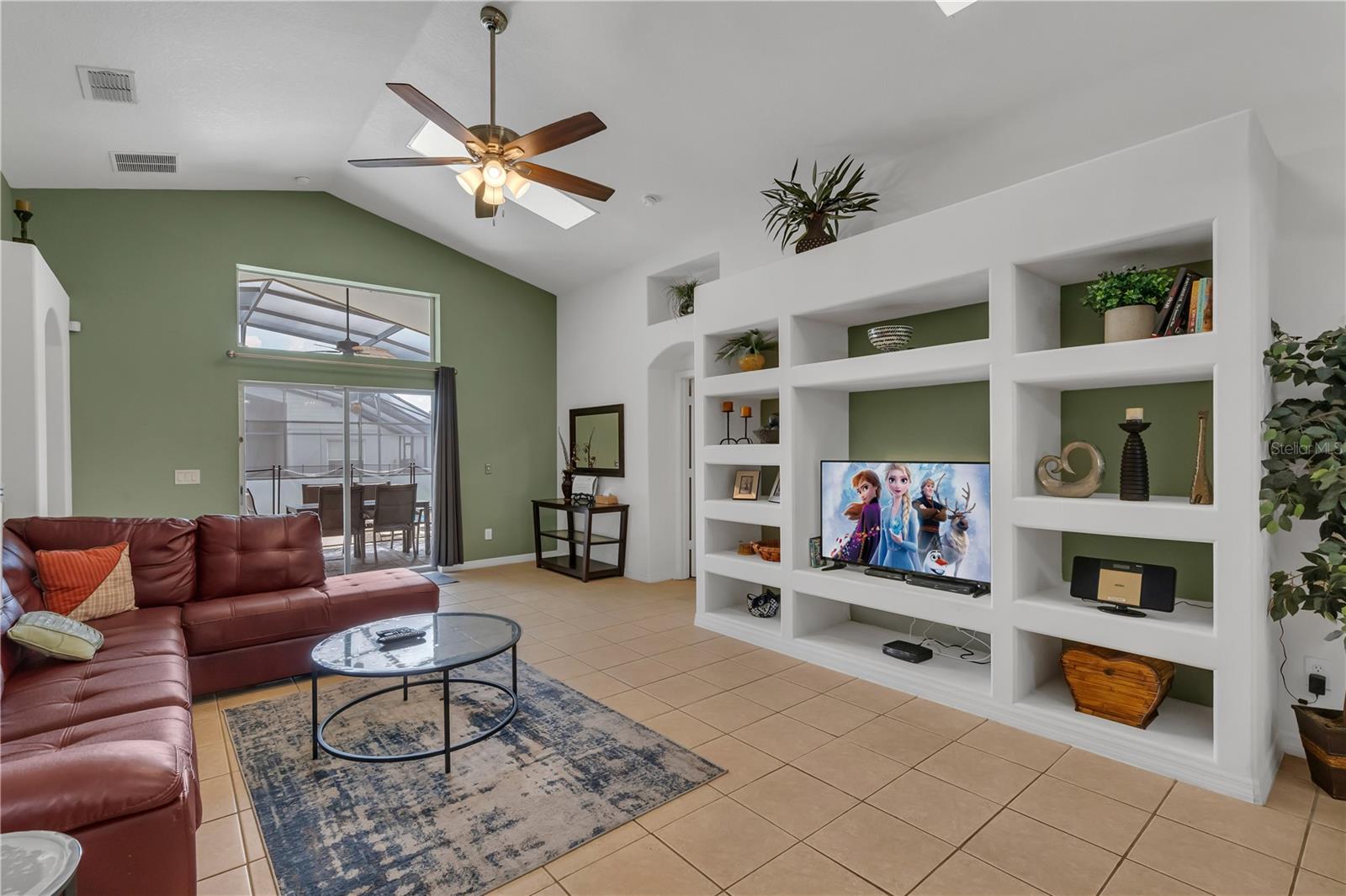 158 HYPOLITA AVENUE