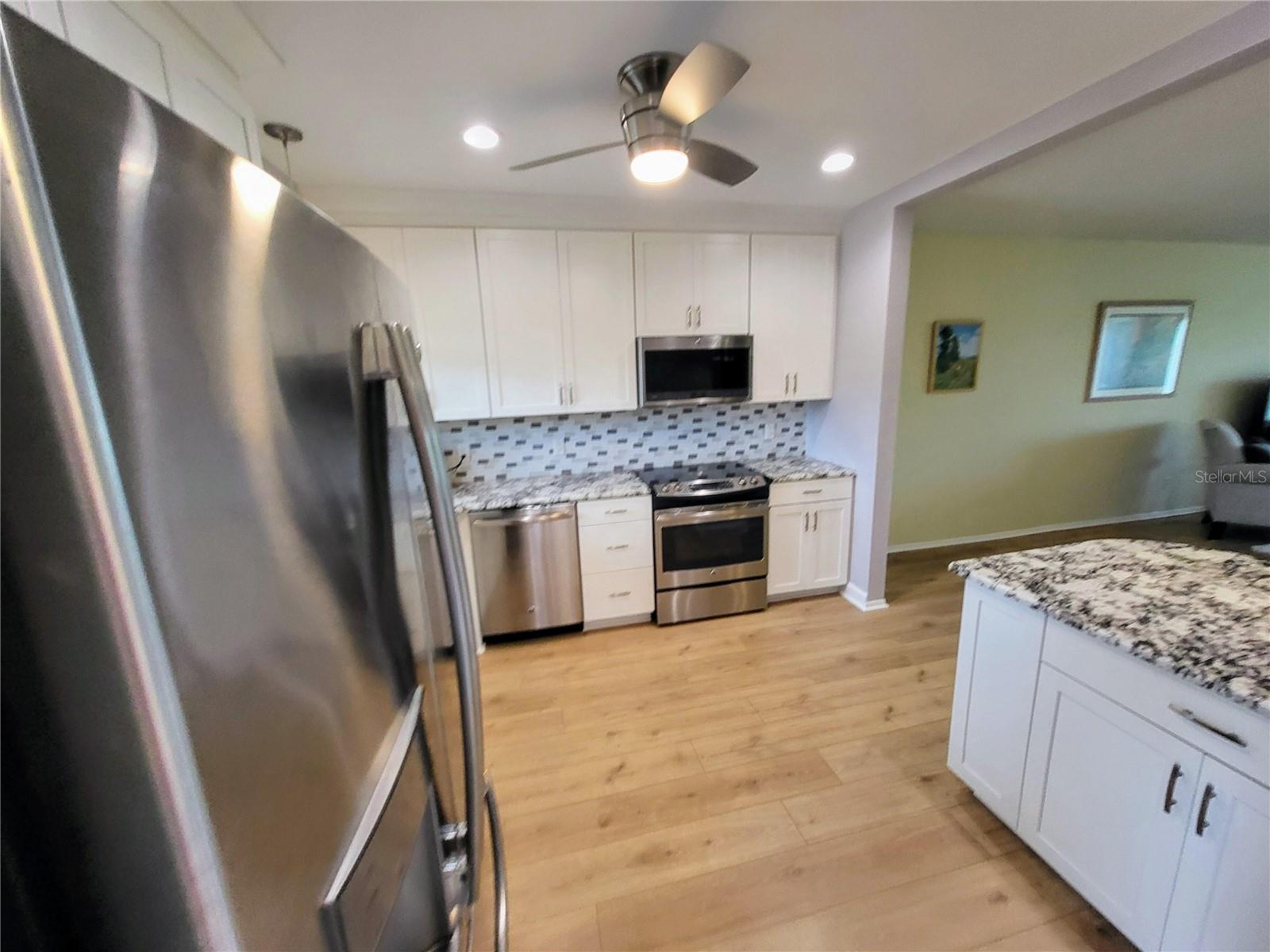 ON TOP OF THE WORLD - Residential