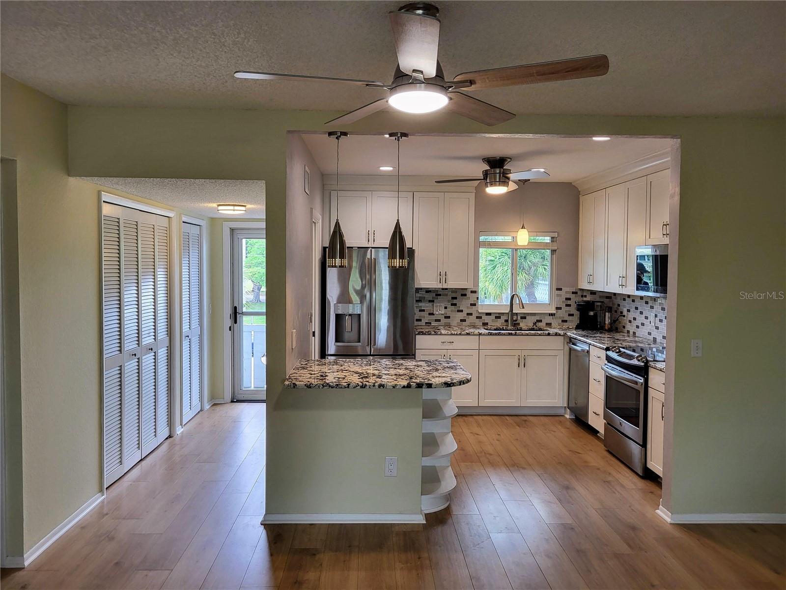 ON TOP OF THE WORLD - Residential