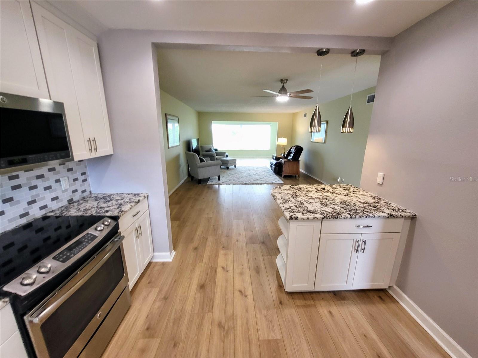 ON TOP OF THE WORLD - Residential