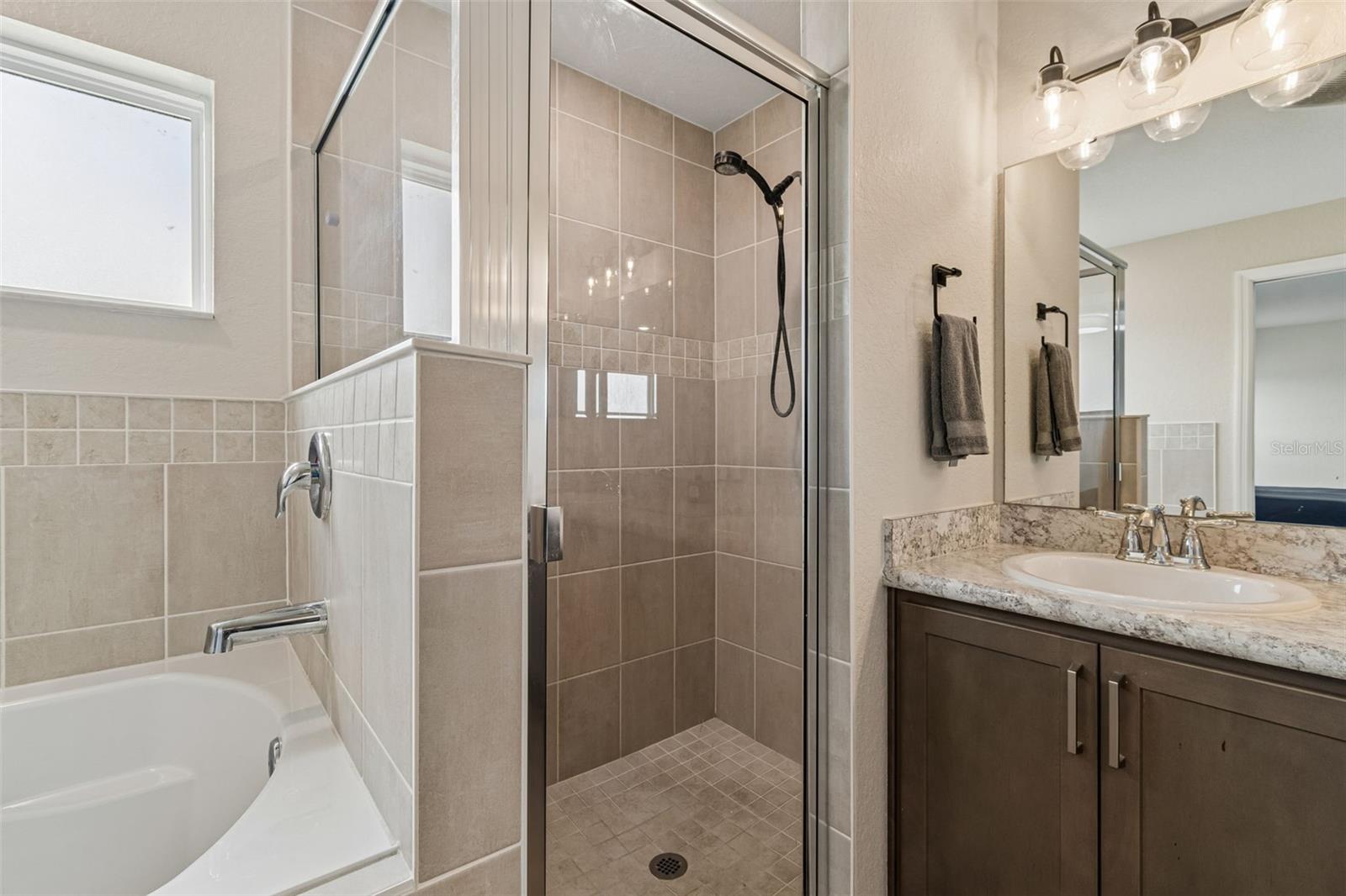 RIDGEWOOD - Residential