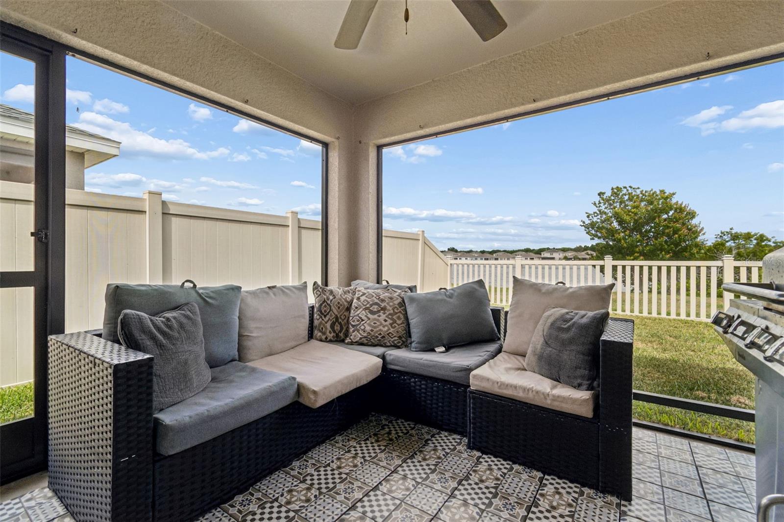 RIDGEWOOD - Residential