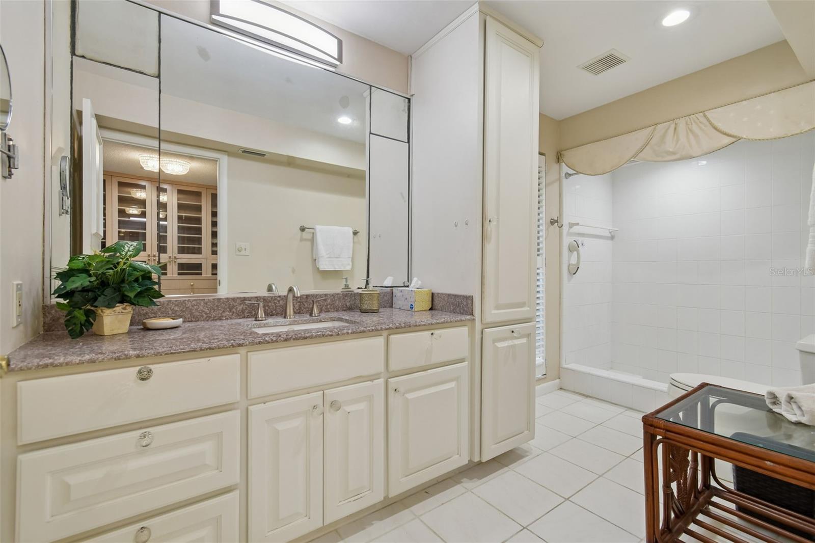 LAKEWOOD ACRES - Residential