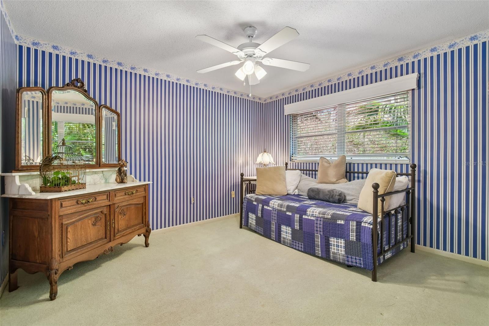 LAKEWOOD ACRES - Residential