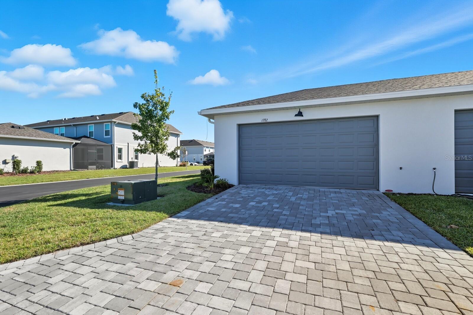 1782 SPREADER LANE