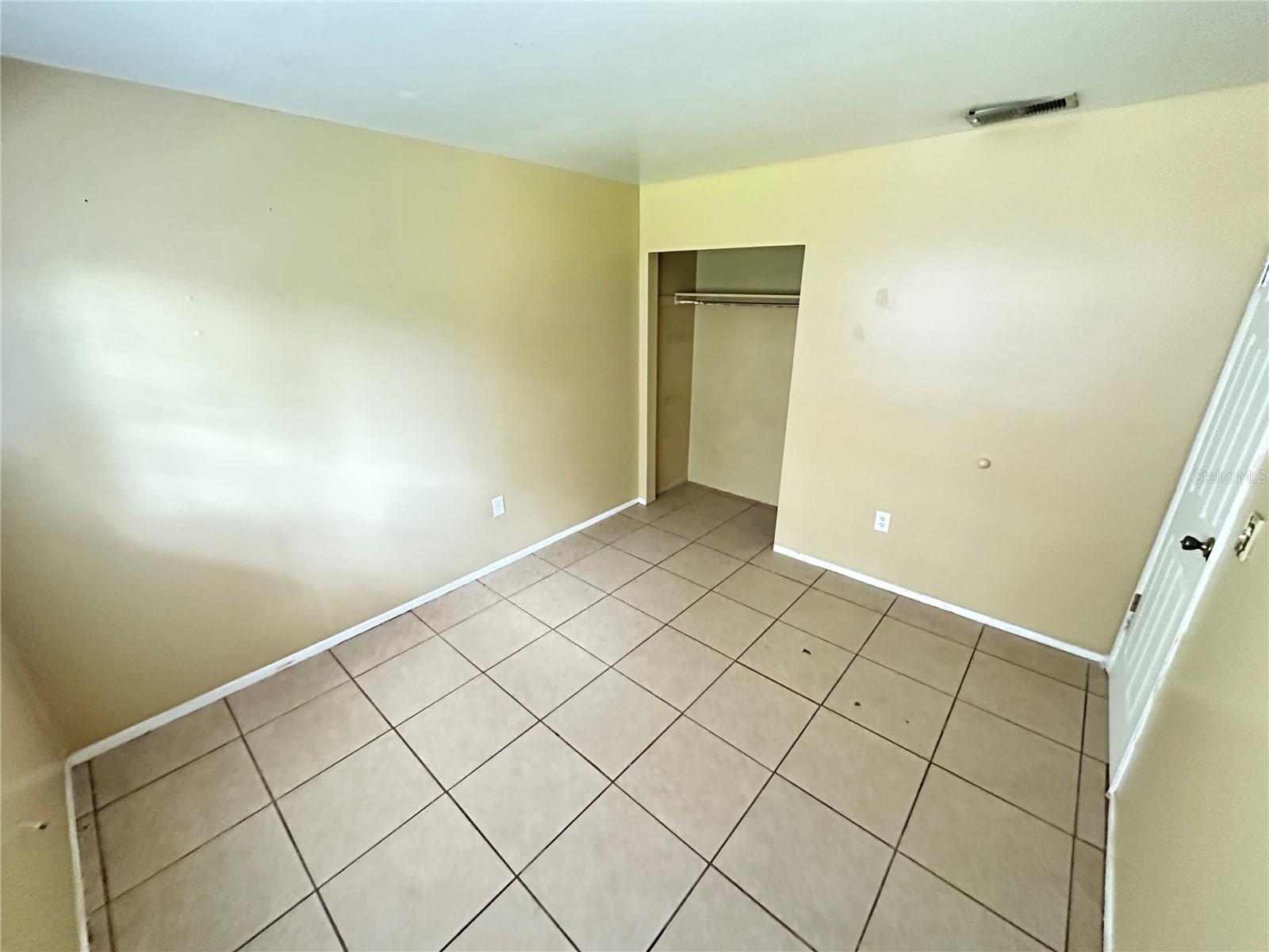 HOLIDAY HTS - Residential Lease