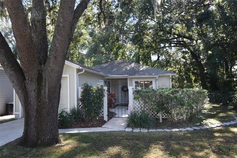 A home in APOPKA