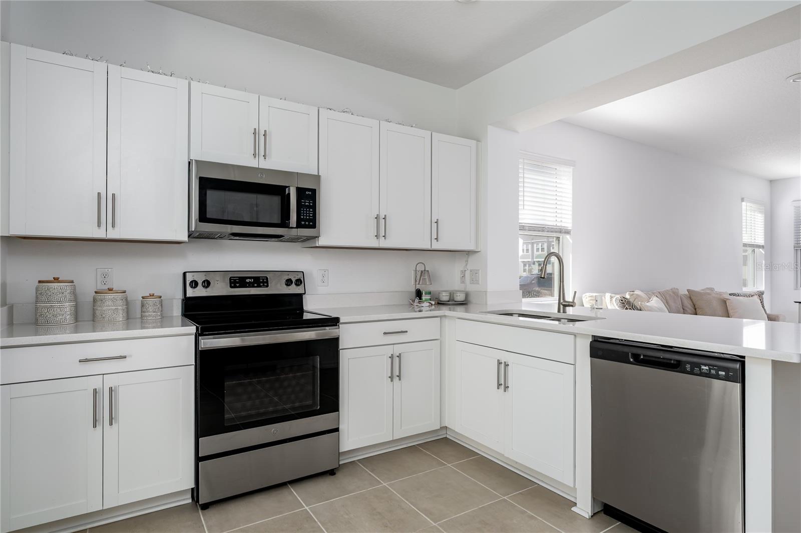 ARTISAN LAKES EDGESTONE NORTH PH I & II - Residential