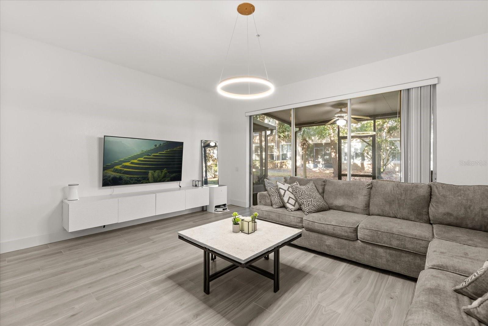 VISTAS/STONEBRIDGE COMMONS PH - Residential