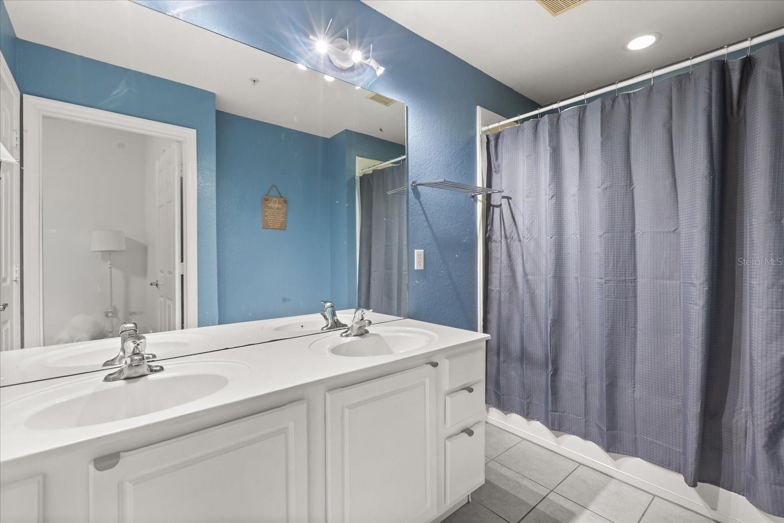 VISTAS/STONEBRIDGE COMMONS PH - Residential