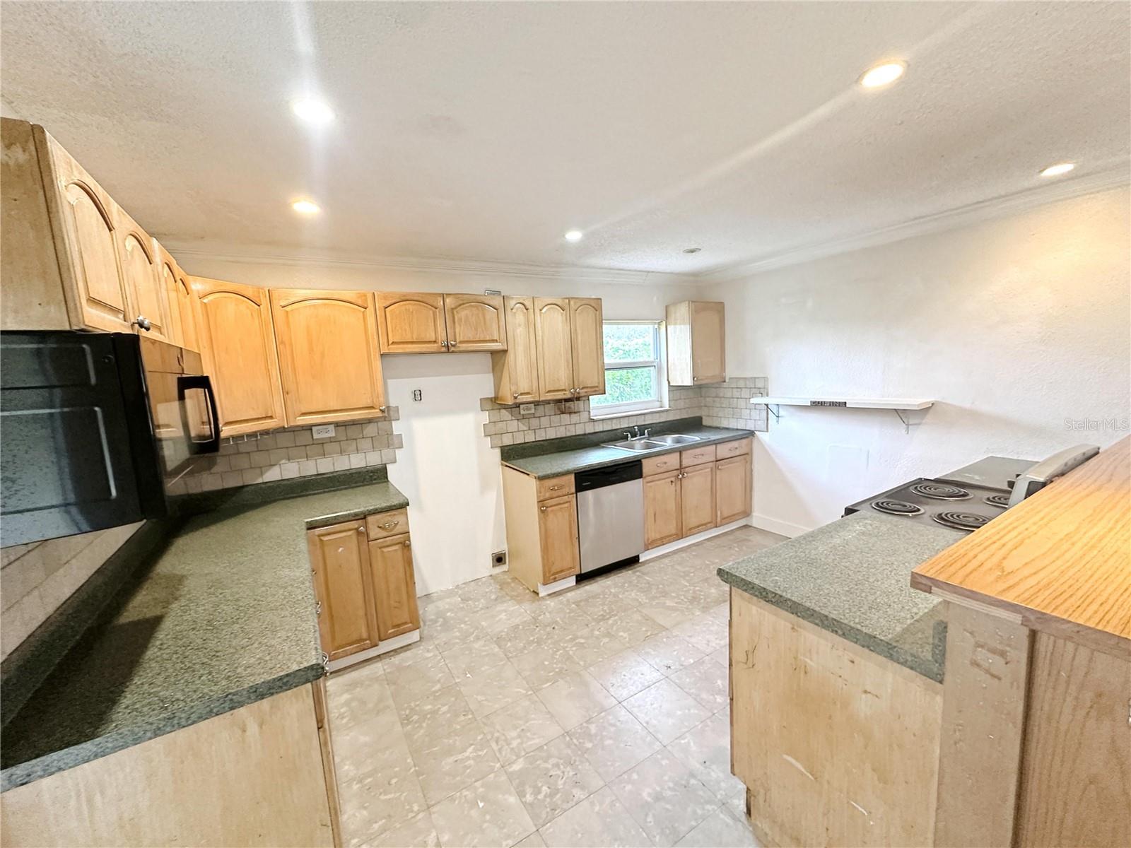 9602 NW 80TH PLACE