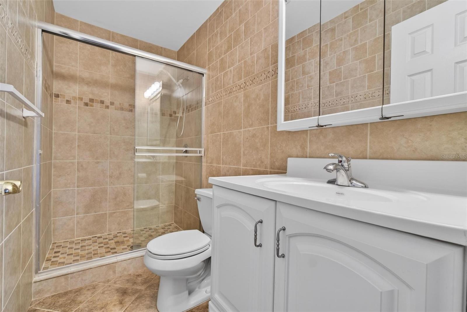 ON TOP OF THE WORLD - Residential