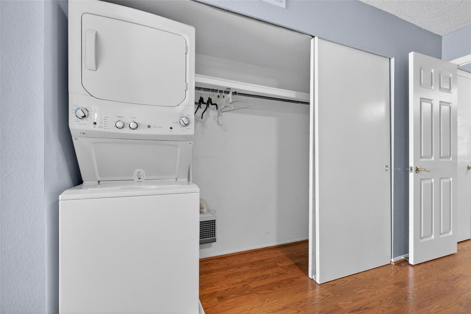 ON TOP OF THE WORLD - Residential