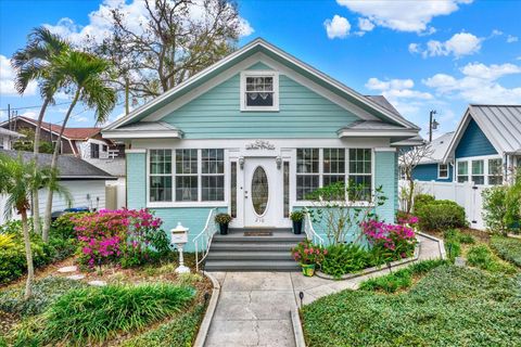 Photo of 210 15th Avenue N, St Petersburg, FL 33704 (MLS # TB8483215)