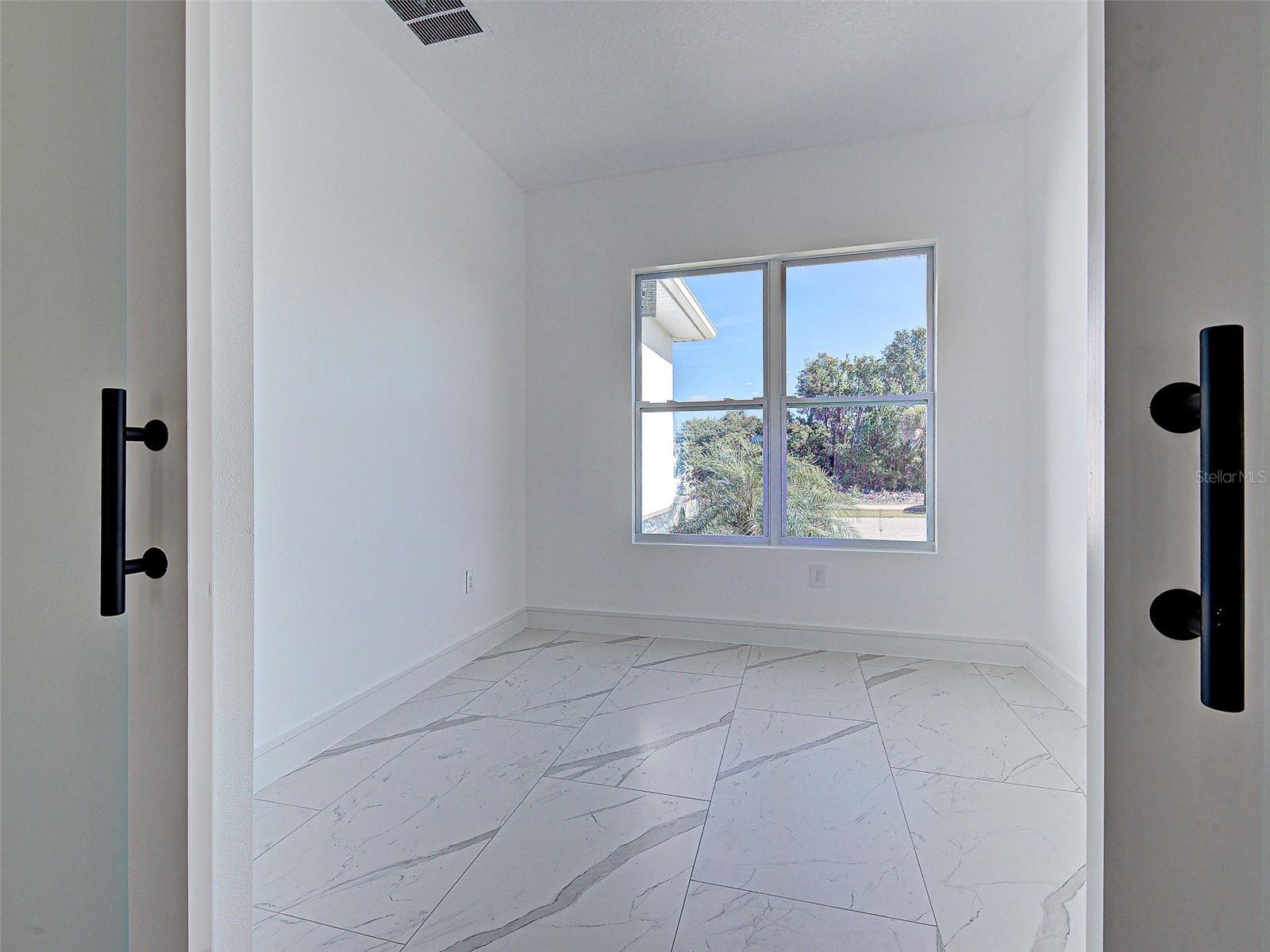 ROTONDA LAKES - Residential