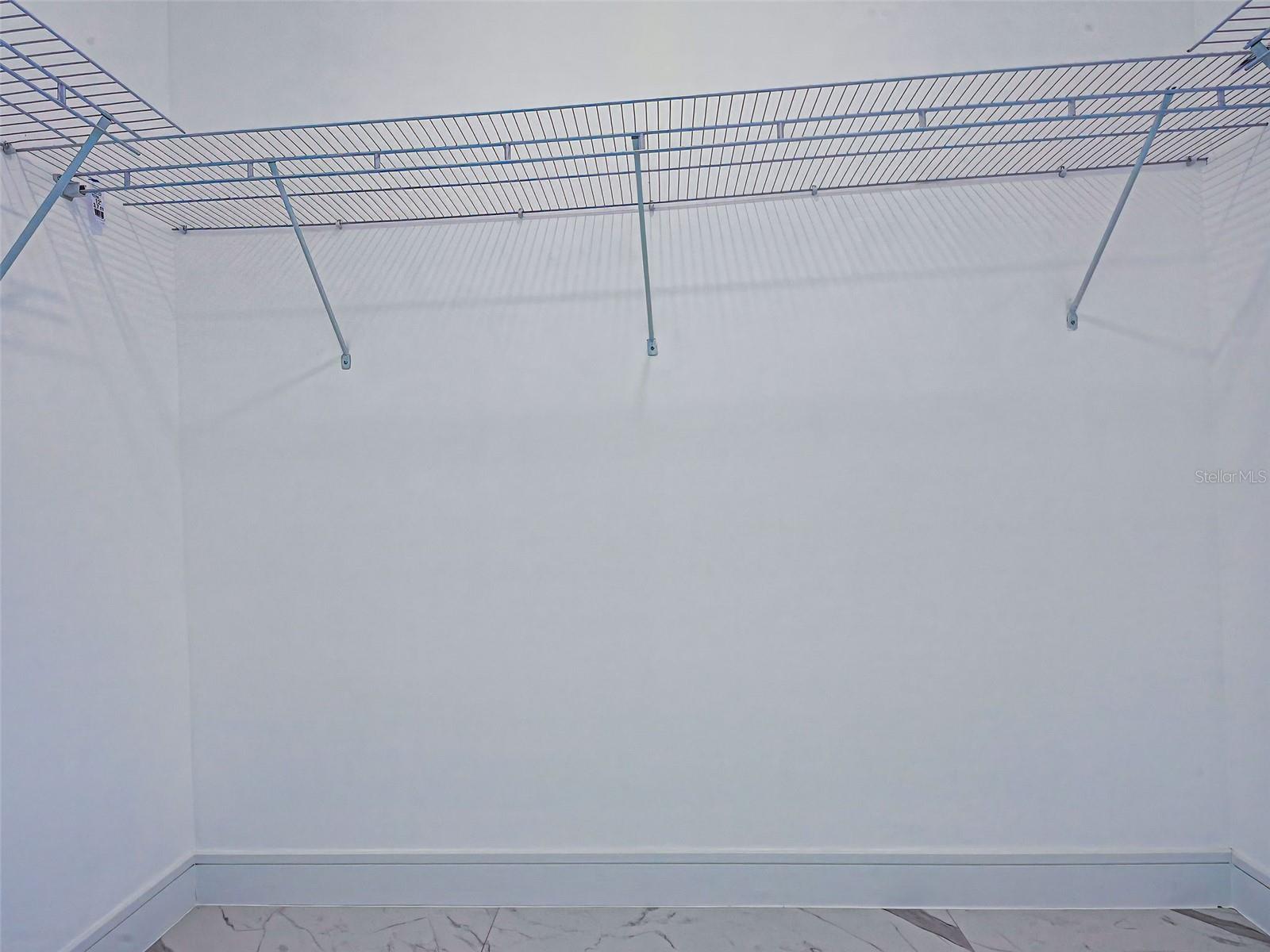 ROTONDA LAKES - Residential