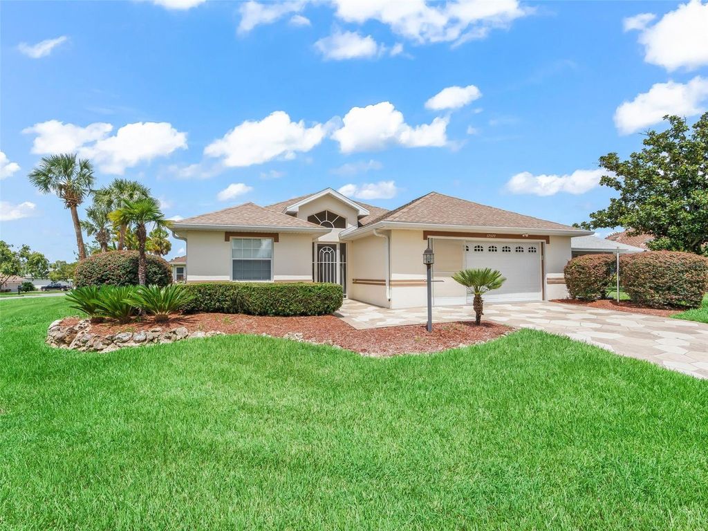 Photo of 17577 SE 112th Avenue, Summerfield, FL 34491 (MLS # G5101382)