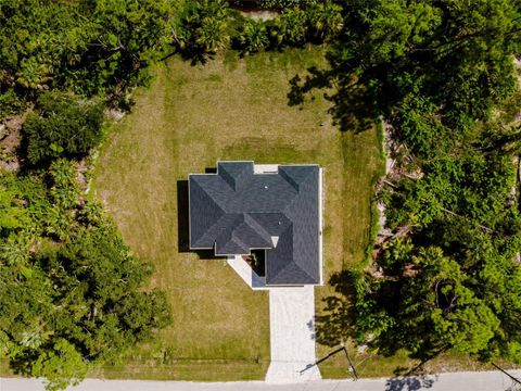 A home in NORTH PORT