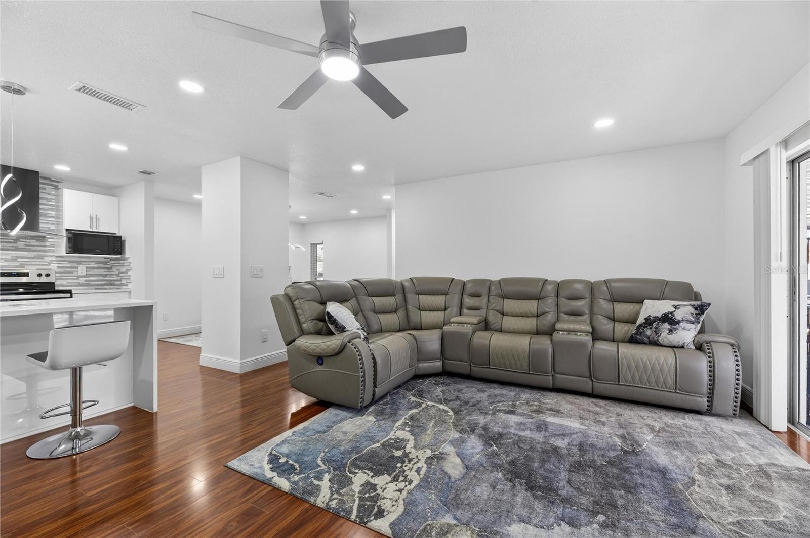 BLOOMINGDALE SEC B UNIT 2 - Residential